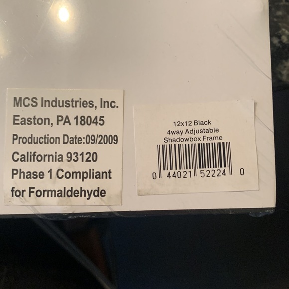 New in pkg Shadow box frame 12 x 12 inches - Picture 3 of 3